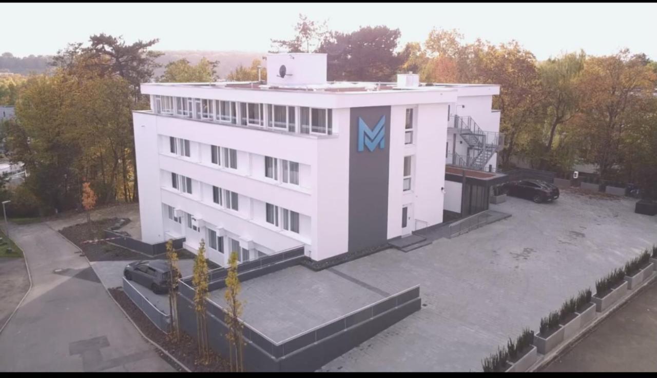 Melvi Hotel Göppingen Esterno foto