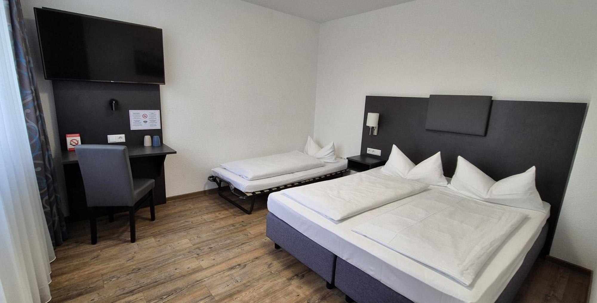 Melvi Hotel Göppingen Esterno foto