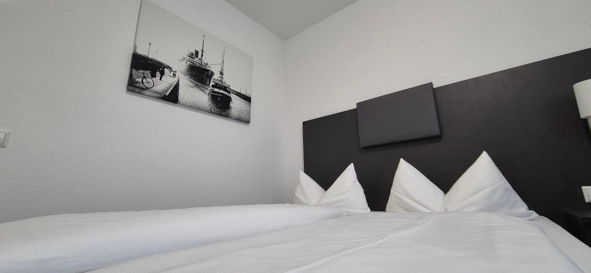 Melvi Hotel Göppingen Esterno foto