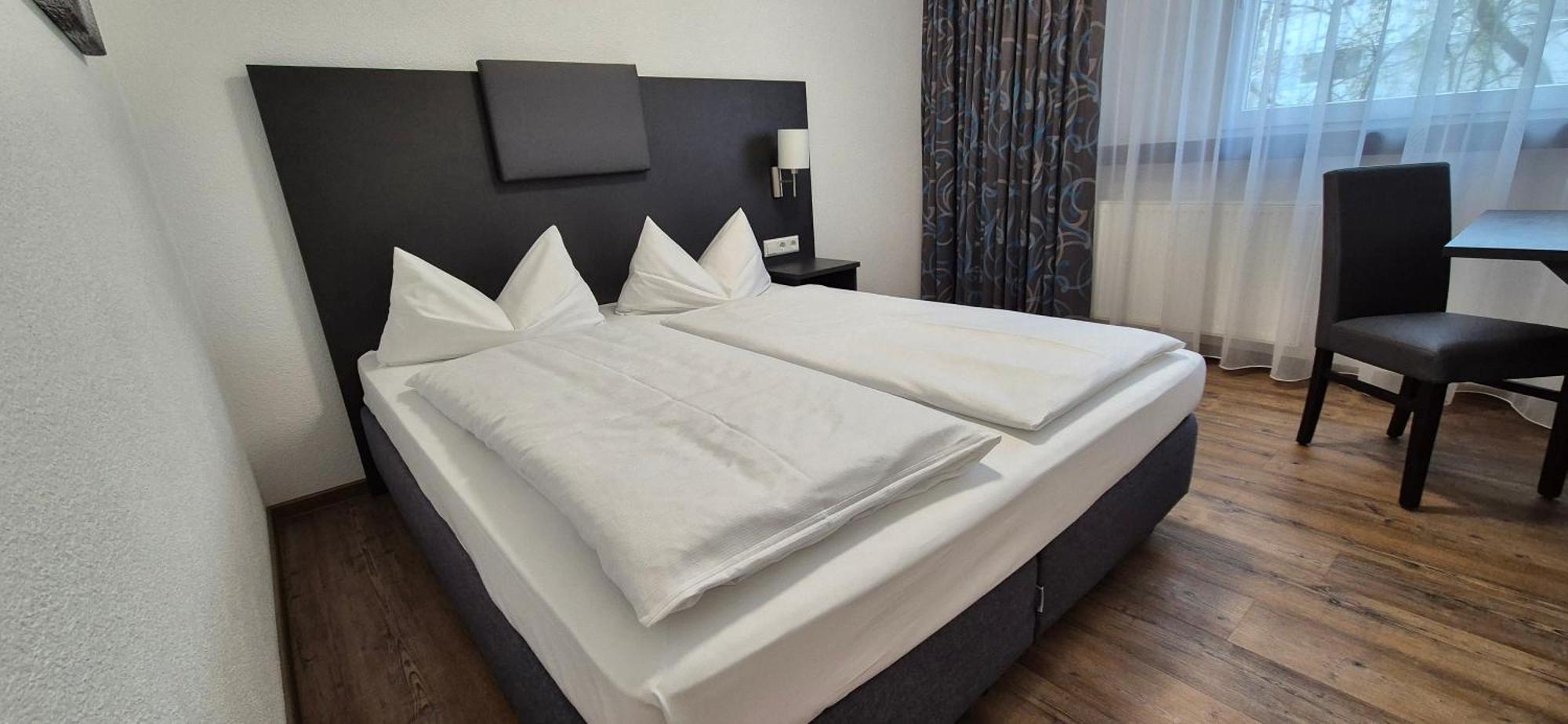 Melvi Hotel Göppingen Esterno foto