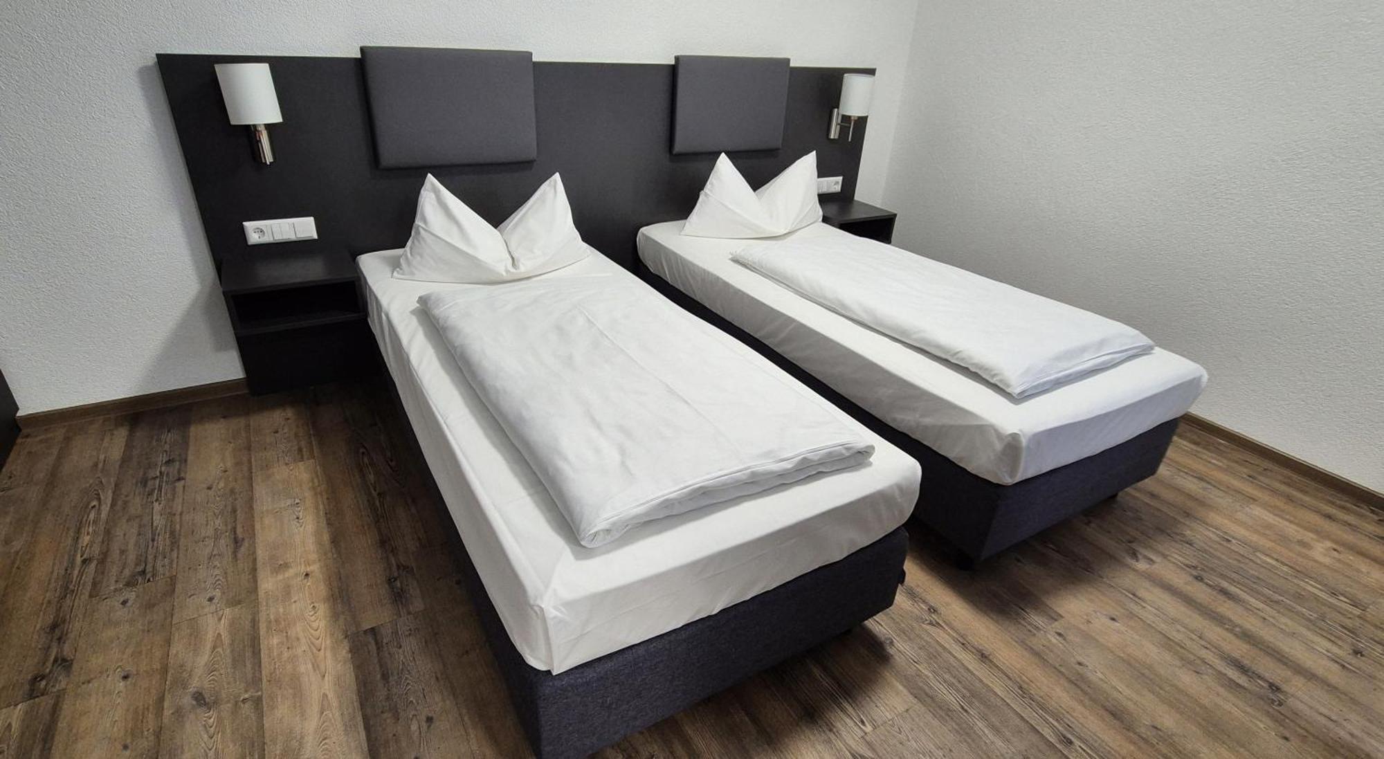 Melvi Hotel Göppingen Esterno foto