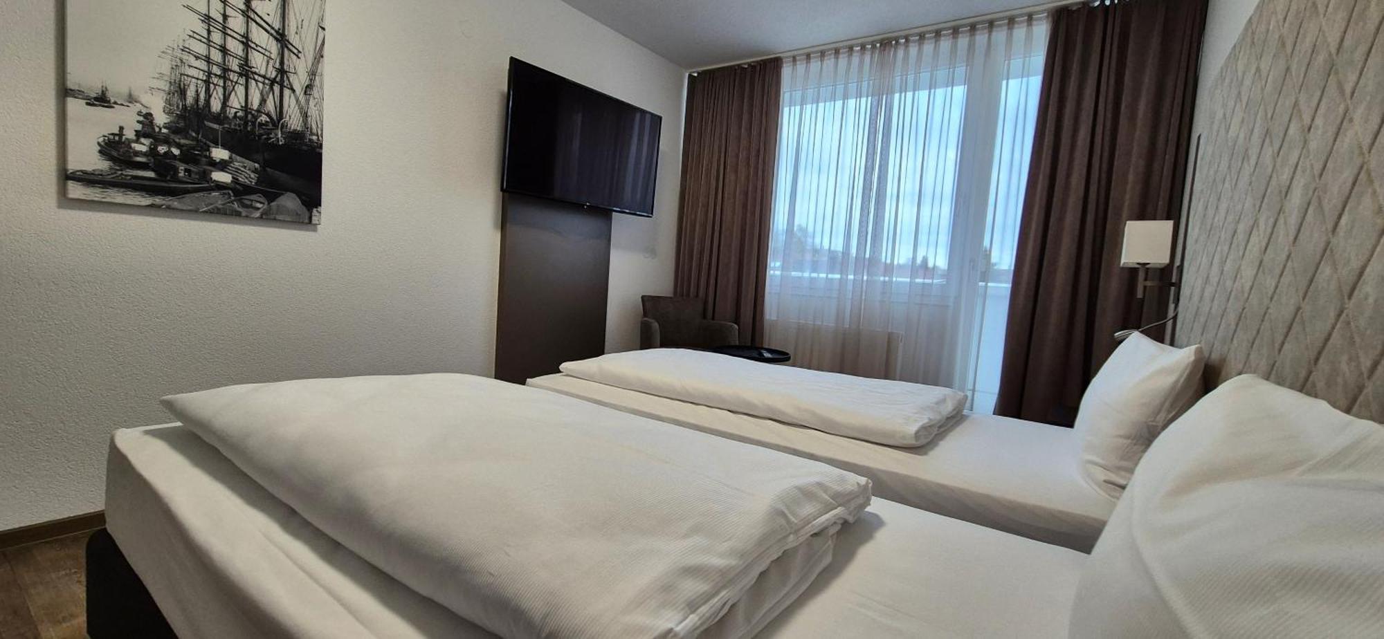 Melvi Hotel Göppingen Esterno foto