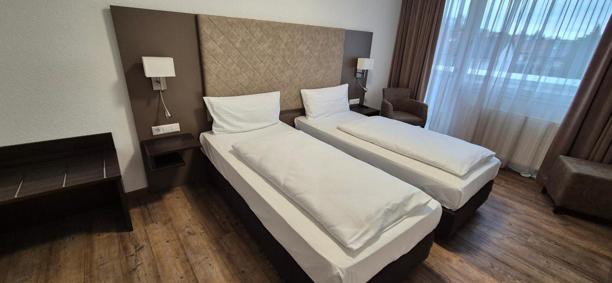 Melvi Hotel Göppingen Esterno foto