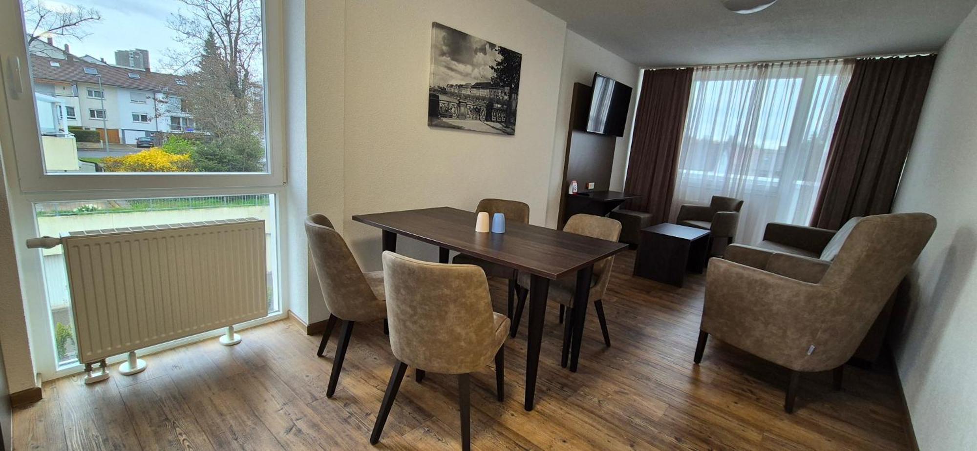 Melvi Hotel Göppingen Esterno foto