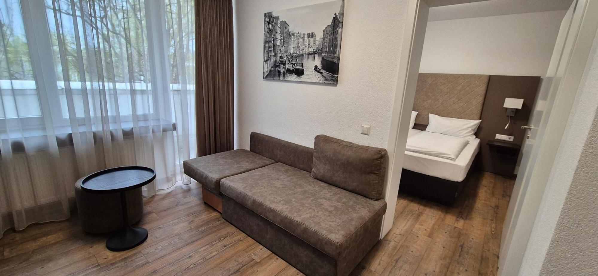 Melvi Hotel Göppingen Esterno foto