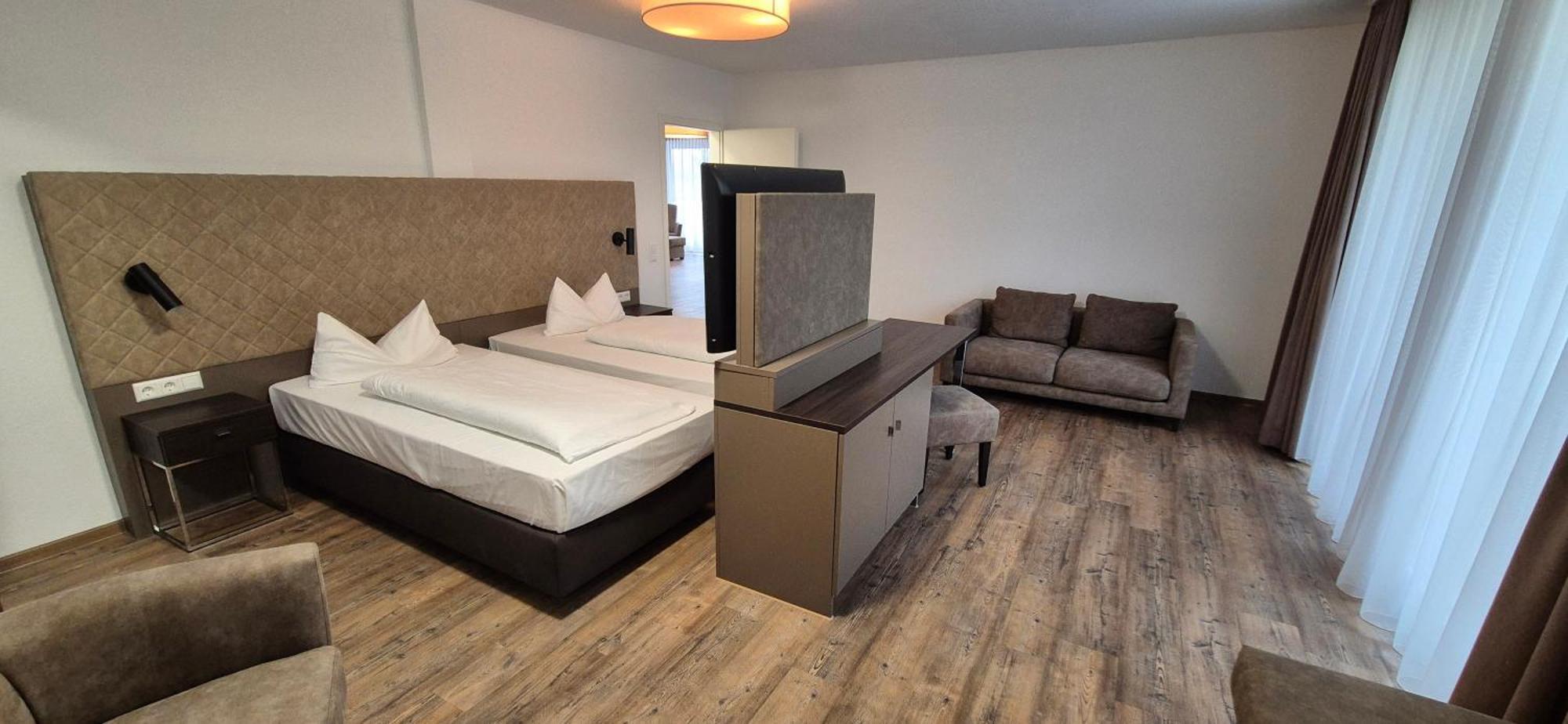 Melvi Hotel Göppingen Esterno foto